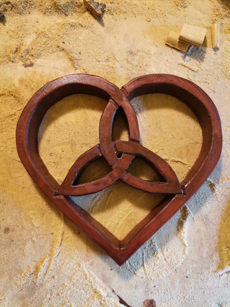 Timber Celtic Heart knot, Celtic Heart knot timber, celtic heart knot